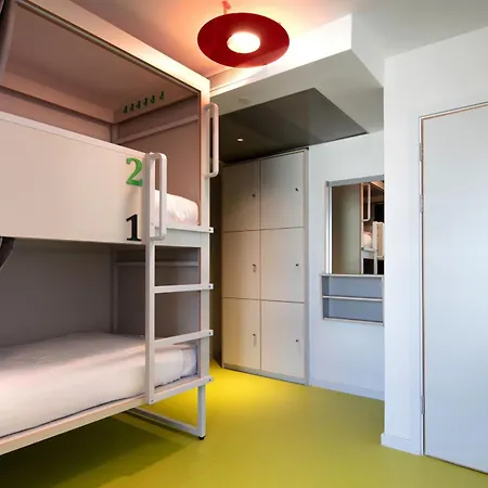 Clink I Lar Hostel *