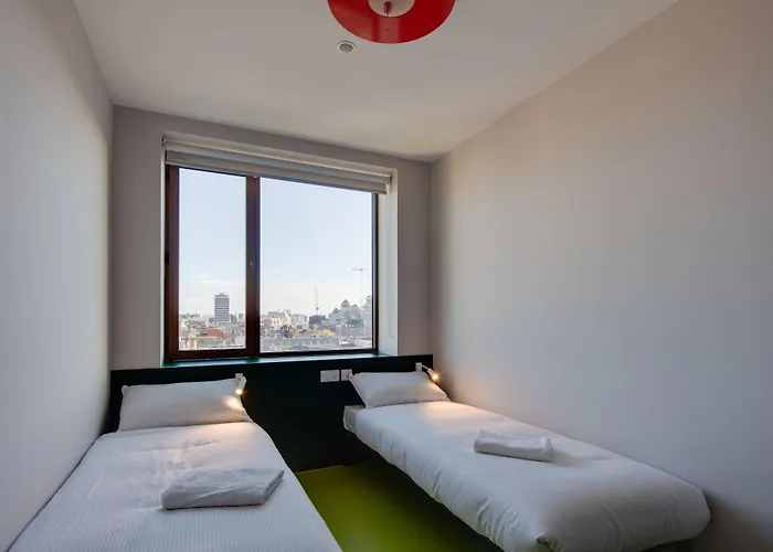 Clink I Lar Hostel *