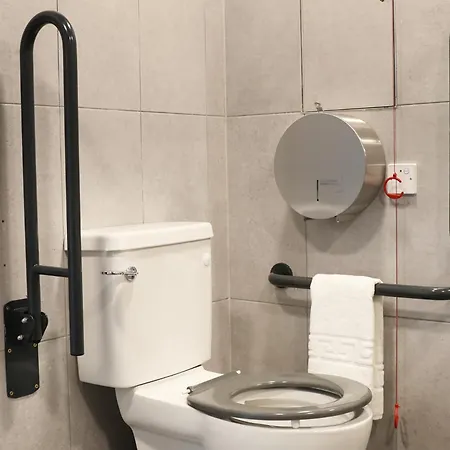 Clink I Lár * Dublin