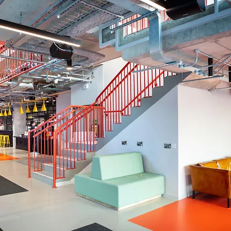 Clink I Lar Hostel *