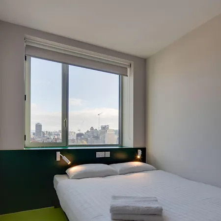 Vandrarhem Clink I Lár *