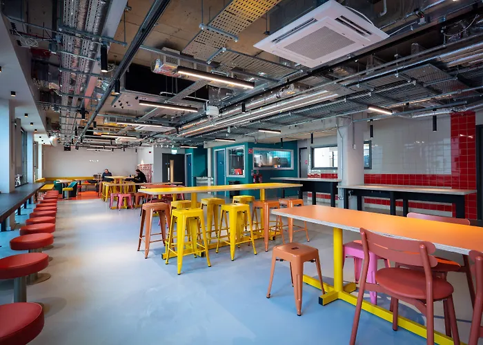 Хостел Clink I Lar *