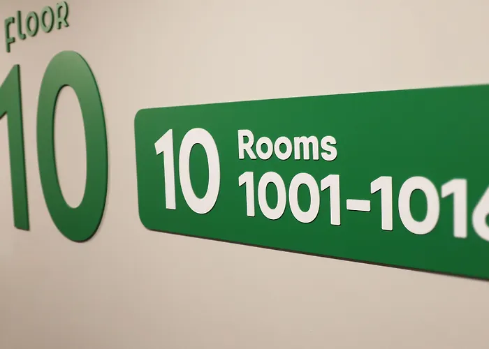 Clink I Lar אכסניה