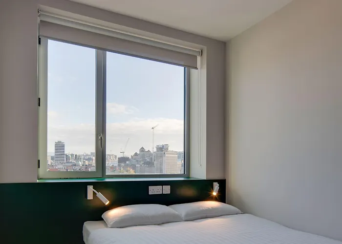 Хостел Clink I Lar *