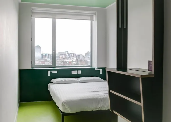 Clink I Lar Hostel *